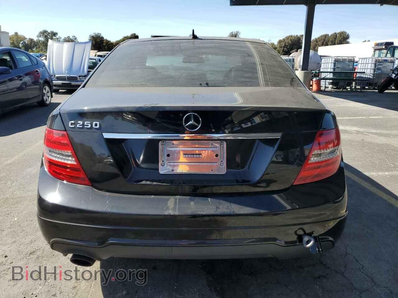 2012 MERCEDES-BENZ C-CLASS - VIN: WDDGF4HB4CA711909 - Фото 6
