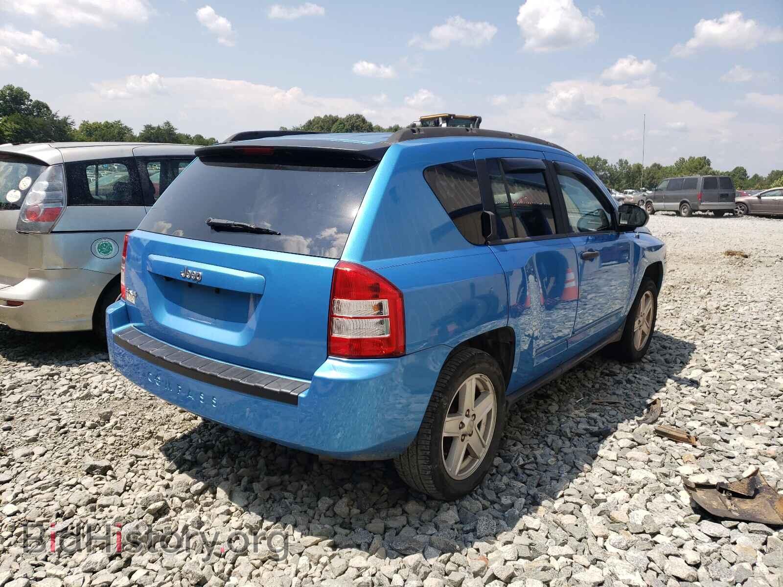 2008 JEEP COMPASS - VIN: 1J8FF47W28D516058 - Фото 4