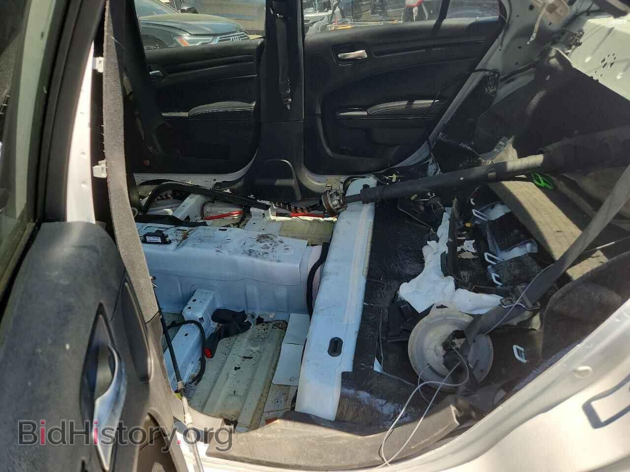 2016 CHRYSLER 300 - VIN: 2C3CCABG8GH229850 - Фото 10
