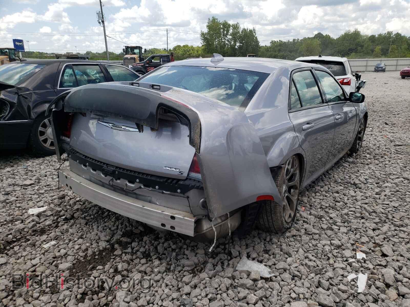 2018 CHRYSLER 300 - VIN: 2C3CCABG6JH266466 - Фото 4