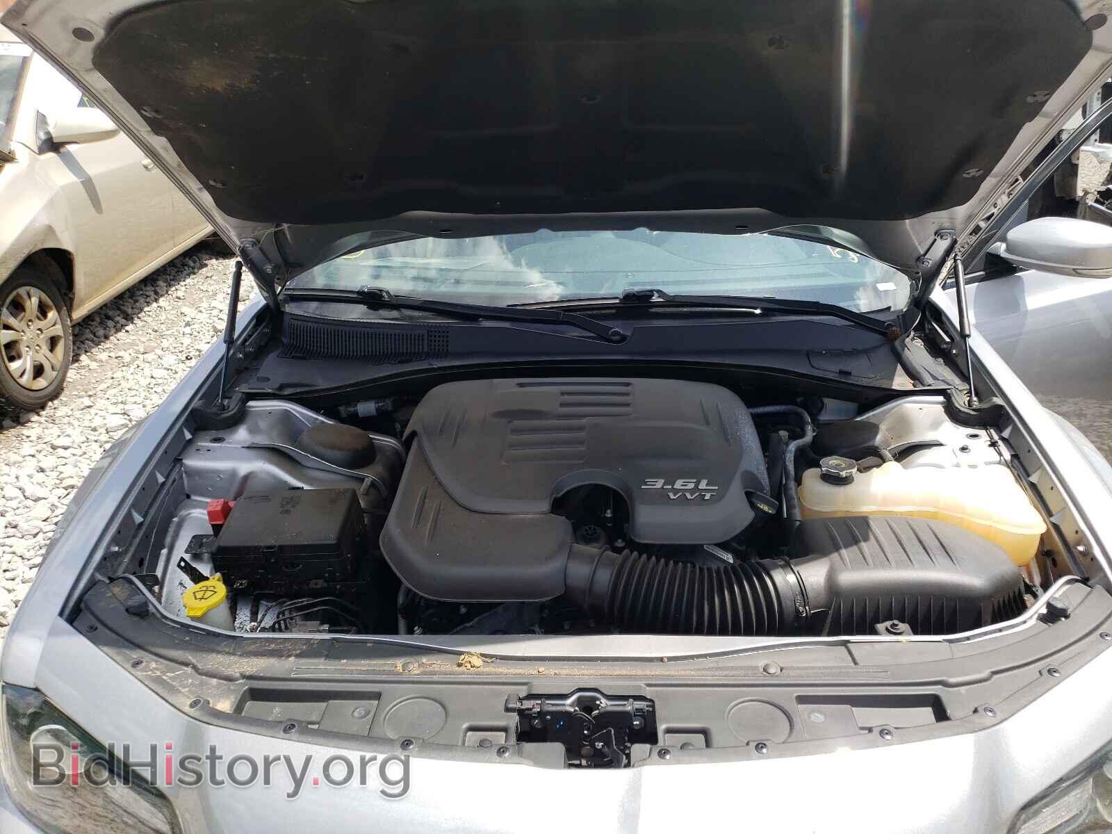 2018 CHRYSLER 300 - VIN: 2C3CCABG6JH266466 - Фото 7