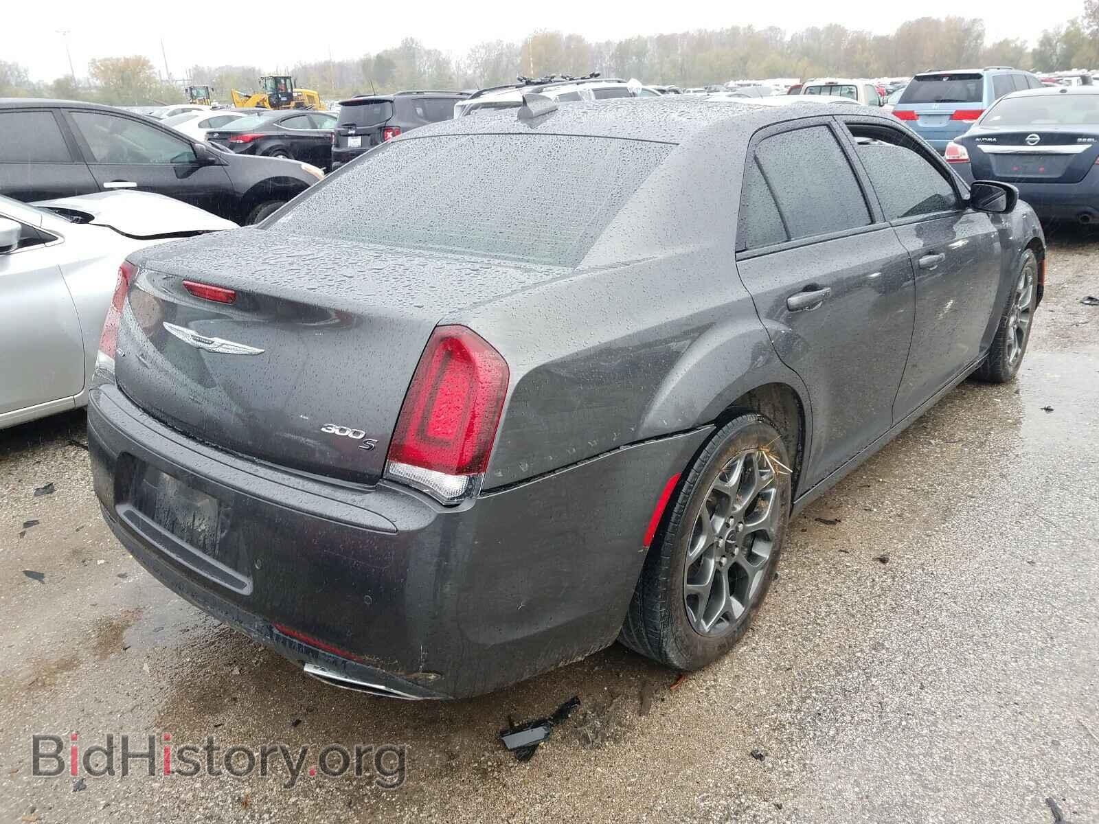 2018 CHRYSLER 300 - VIN: 2C3CCAGG3JH268085 - Фото 4