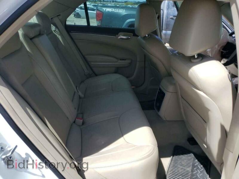 2014 Chrysler 300 (VIN 2C3CCAAG7EH336161) — фото 10 из 13
