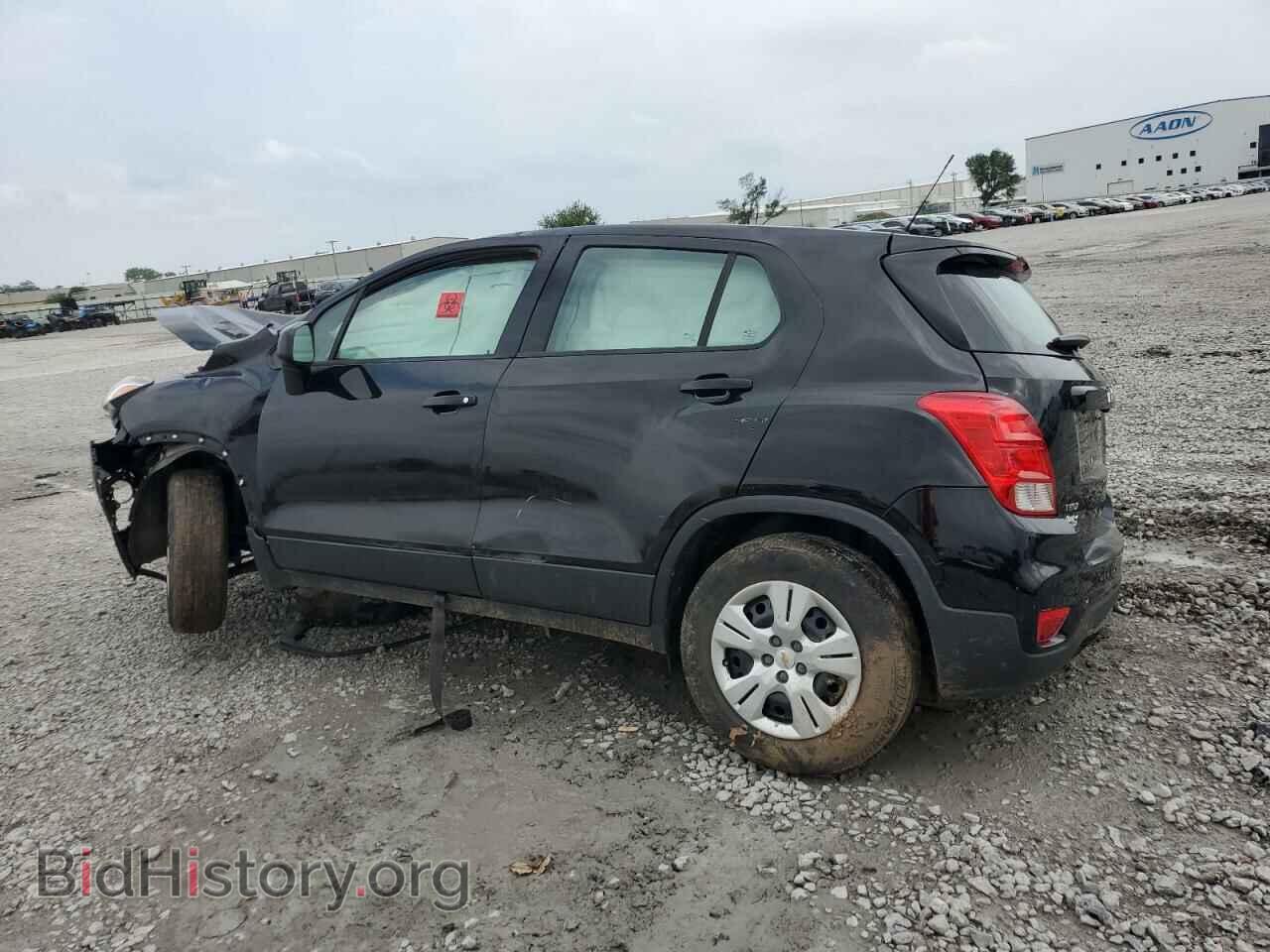 2017 CHEVROLET TRAX - VIN: 3GNCJKSB9HL256454 - Фото 2