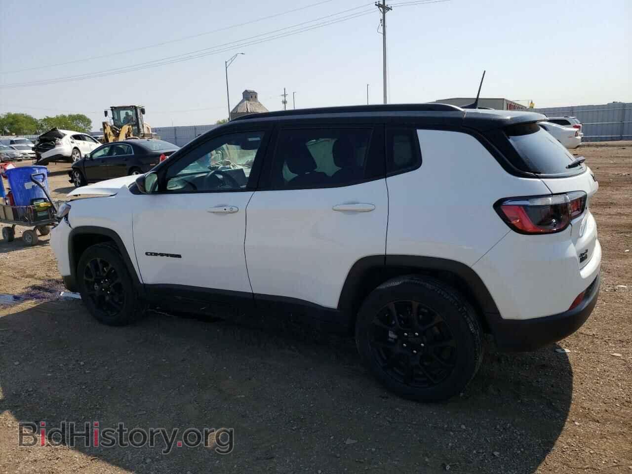 2022 JEEP COMPASS - VIN: 3C4NJDBB9NT196958 - Фото 2