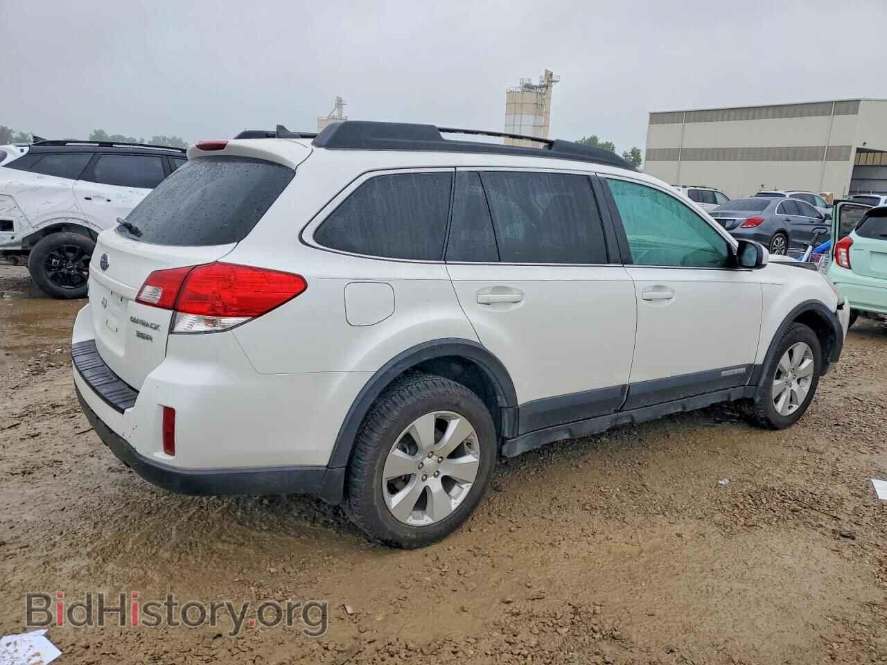 2011 SUBARU OUTBACK - VIN: 4S4BRDKC2B2331632 - Photo 3