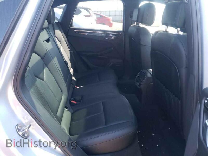 2016 Porsche MACAN (VIN WP1AB2A53GLB57114) — photo 6 of 10