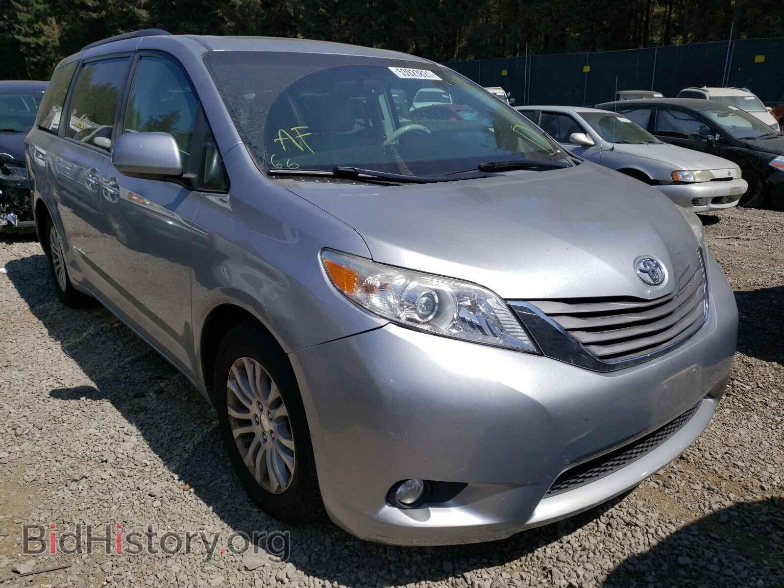 Photo 5TDYK3DC1BS018395 - TOYOTA SIENNA 2011