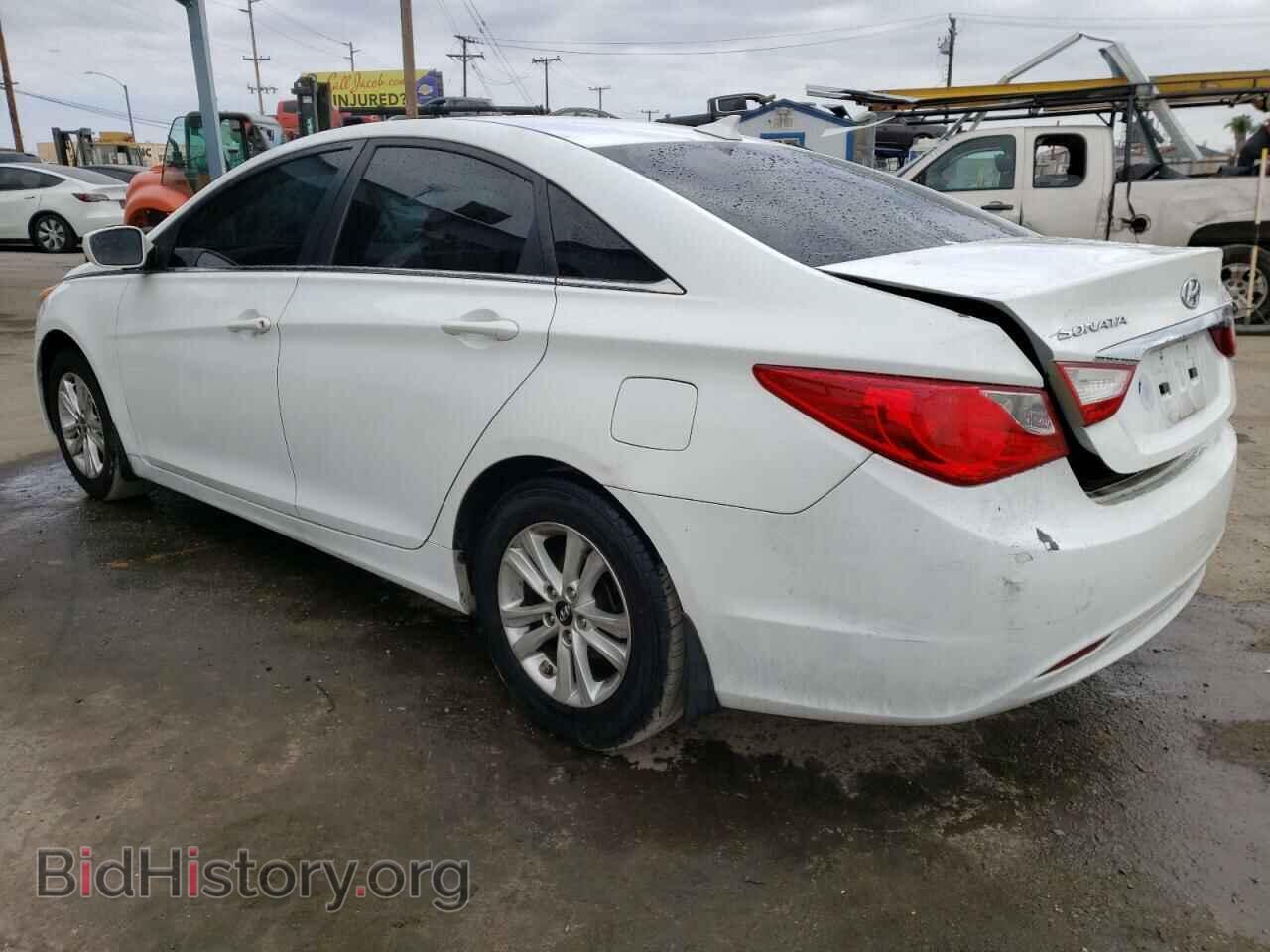 2013 HYUNDAI SONATA - VIN: 5NPEB4AC4DH689873 - Фото 2