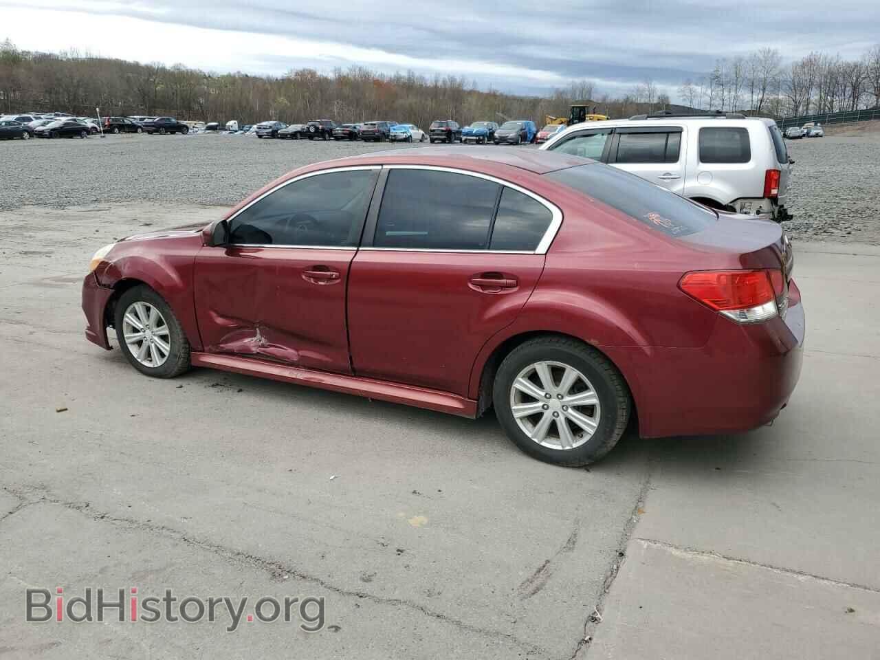 2011 SUBARU LEGACY - VIN: 4S3BMBG66B3218352 - Фото 2