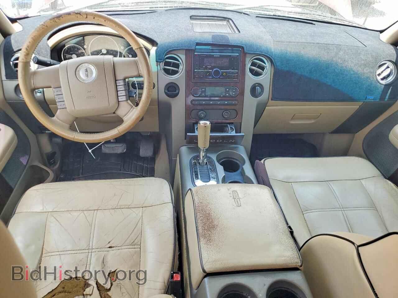 2006 LINCOLN MARK LT - VIN: 5LTPW16596FJ05869 - Фото 8