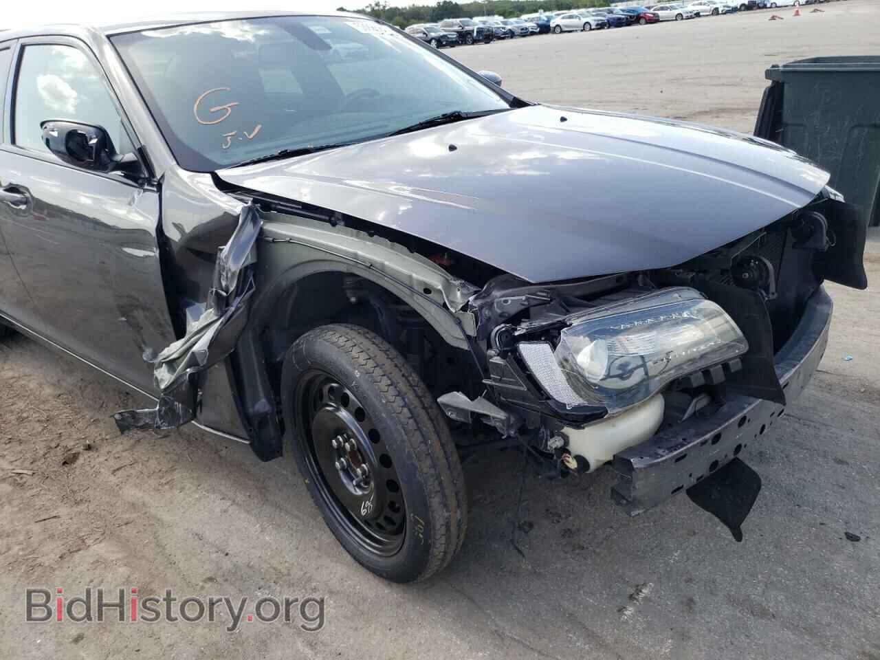 2018 CHRYSLER 300 - VIN: 2C3CCAAG4JH264362 - Фото 9