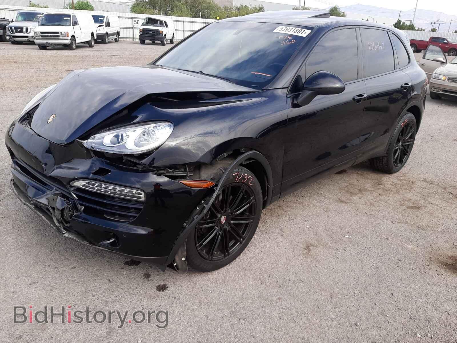 2013 PORSCHE CAYENNE - VIN: WP1AF2A20DLA41309 - Photo 2