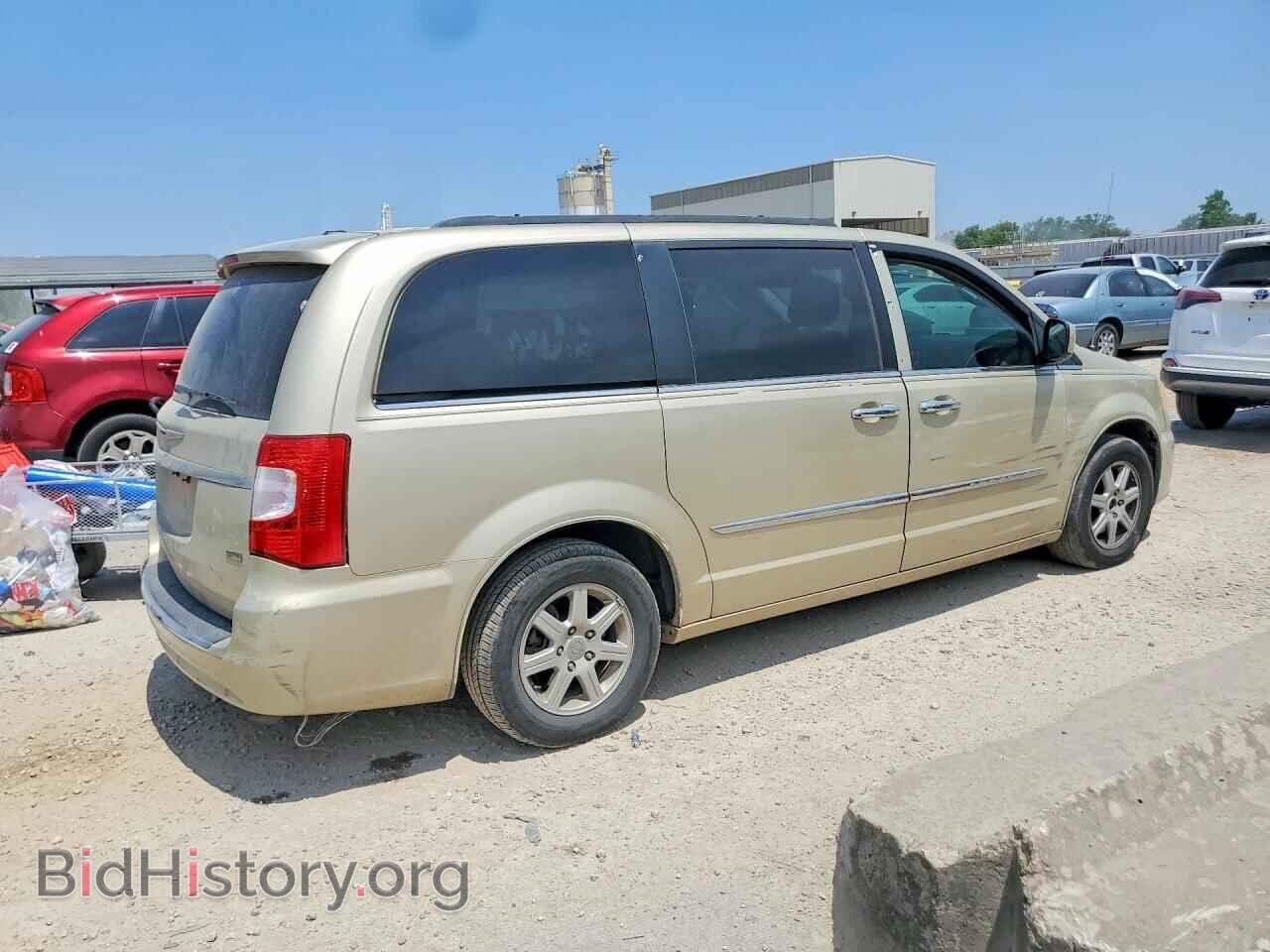 2011 CHRYSLER MINIVAN - VIN: 2A4RR5DG3BR702981 - Photo 3