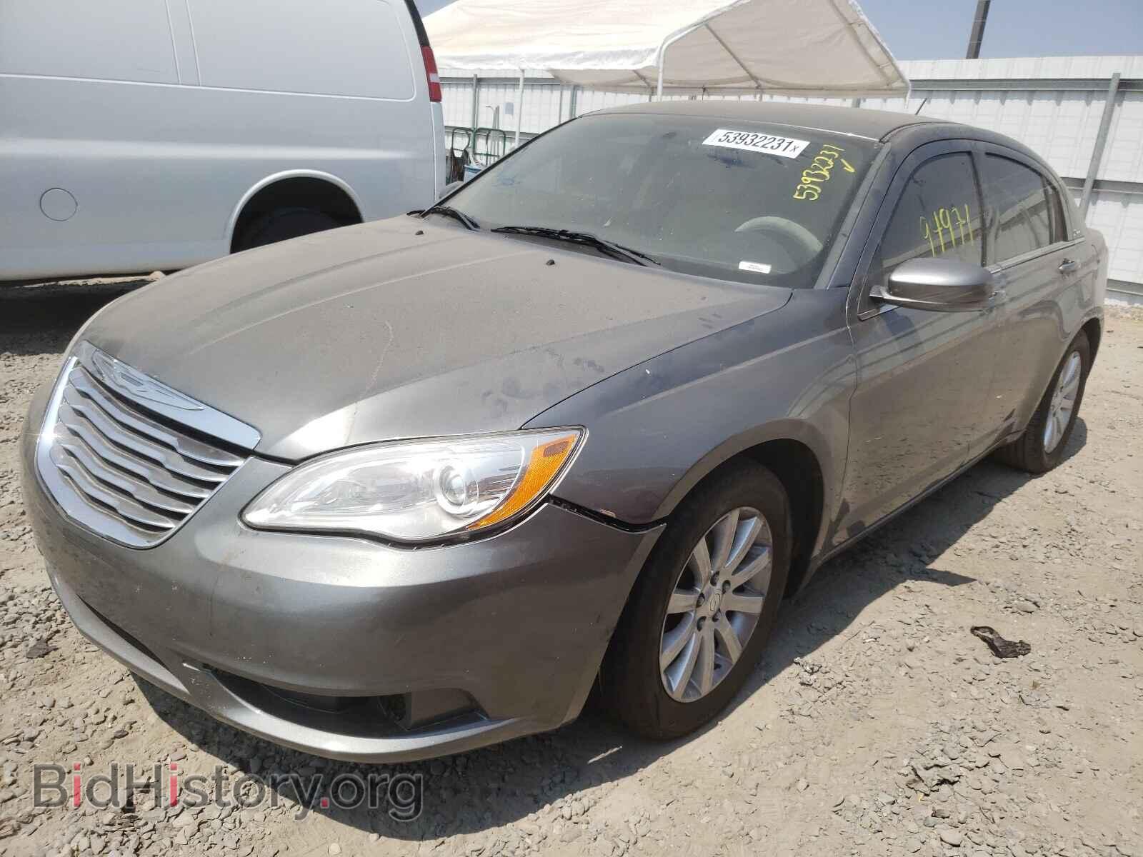 2013 CHRYSLER 200 - VIN: 1C3CCBBB7DN588863 - Фото 2
