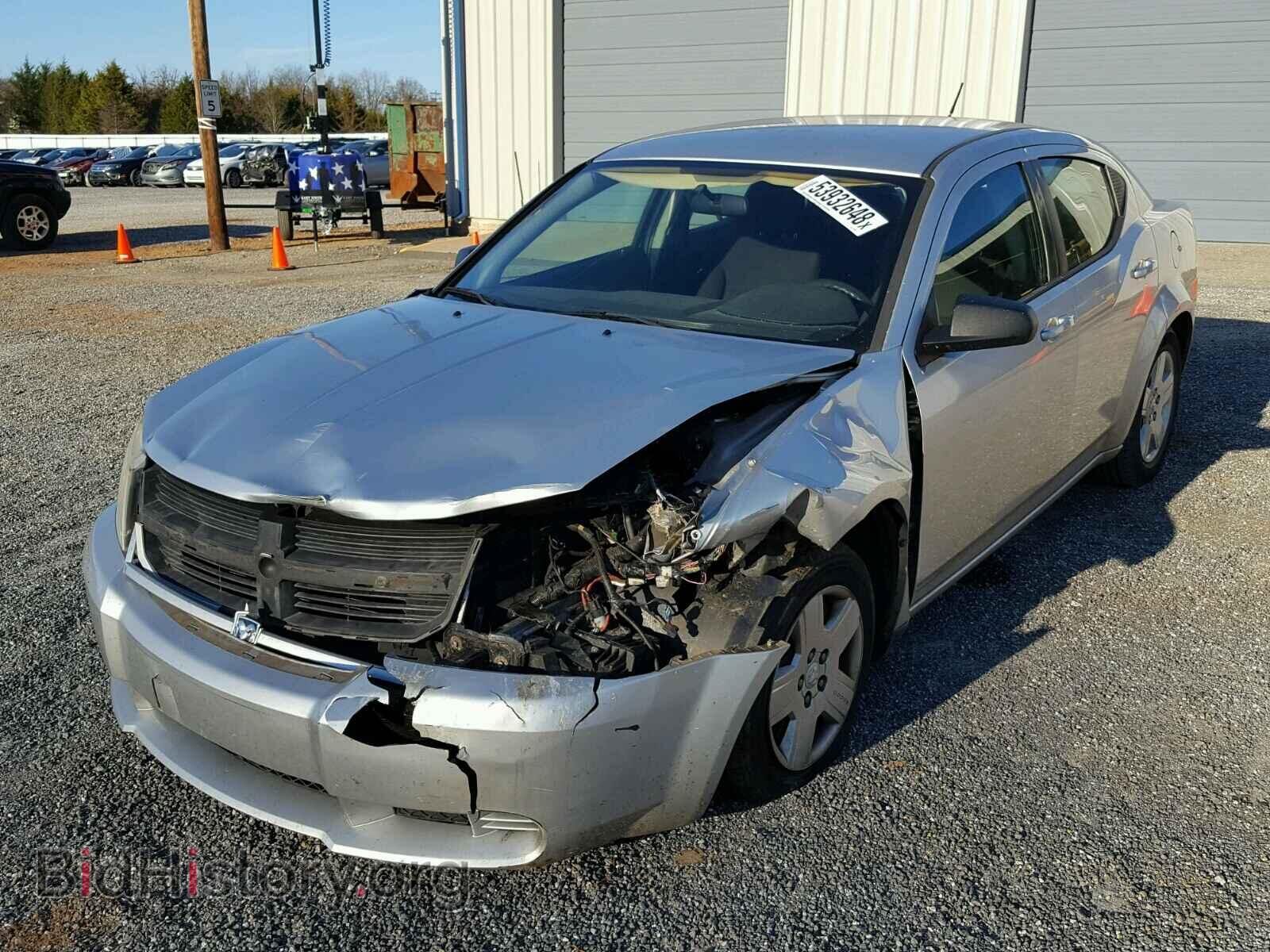 2010 DODGE AVENGER - VIN: 1B3CC4FB0AN107107 - Photo 2