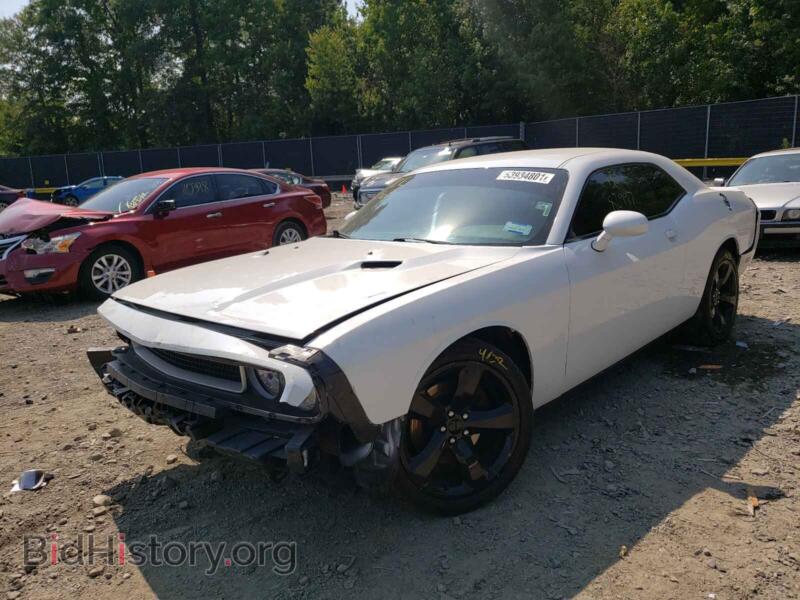 2013 Dodge CHALLENGER (VIN 2C3CDYAGXDH652139) — photo 2 of 10