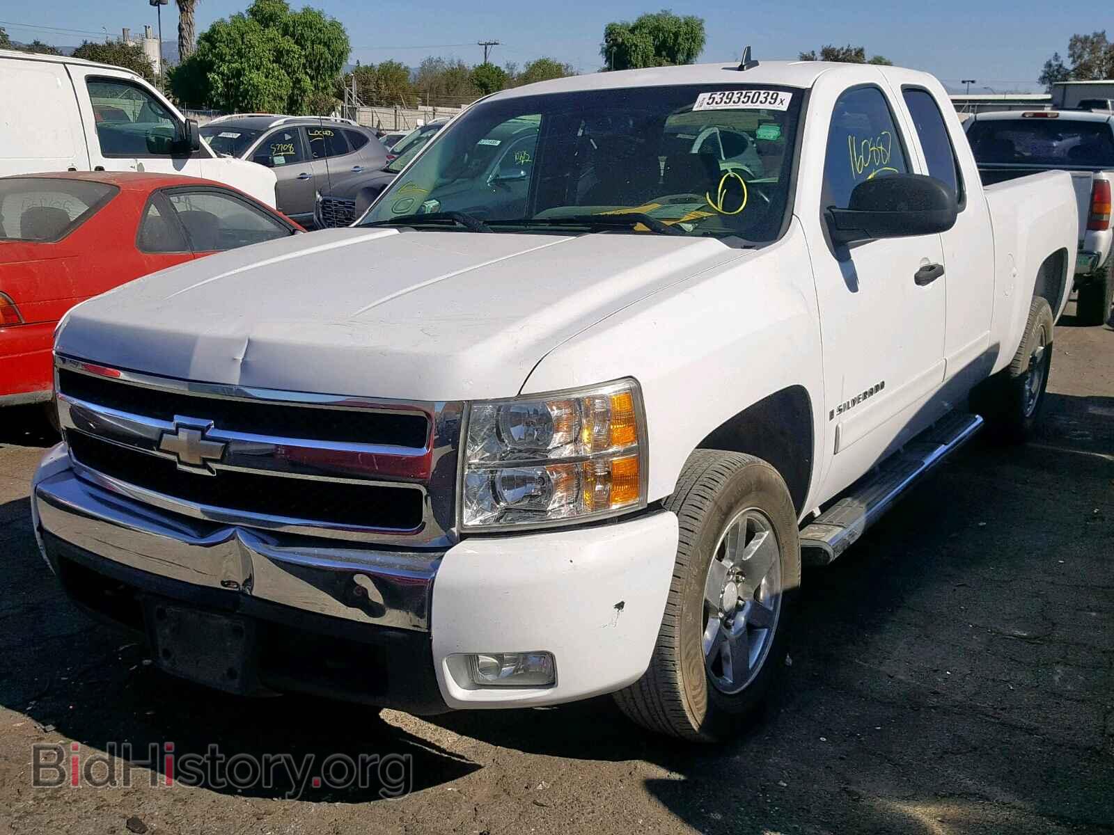 2007 CHEVROLET SILVERADO - VIN: 2GCEC19C971701036 - Фото 2