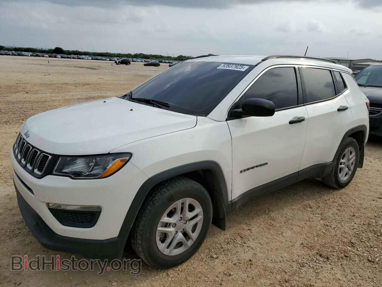 Photo 3C4NJCAB1KT715444 - JEEP COMPASS 2019
