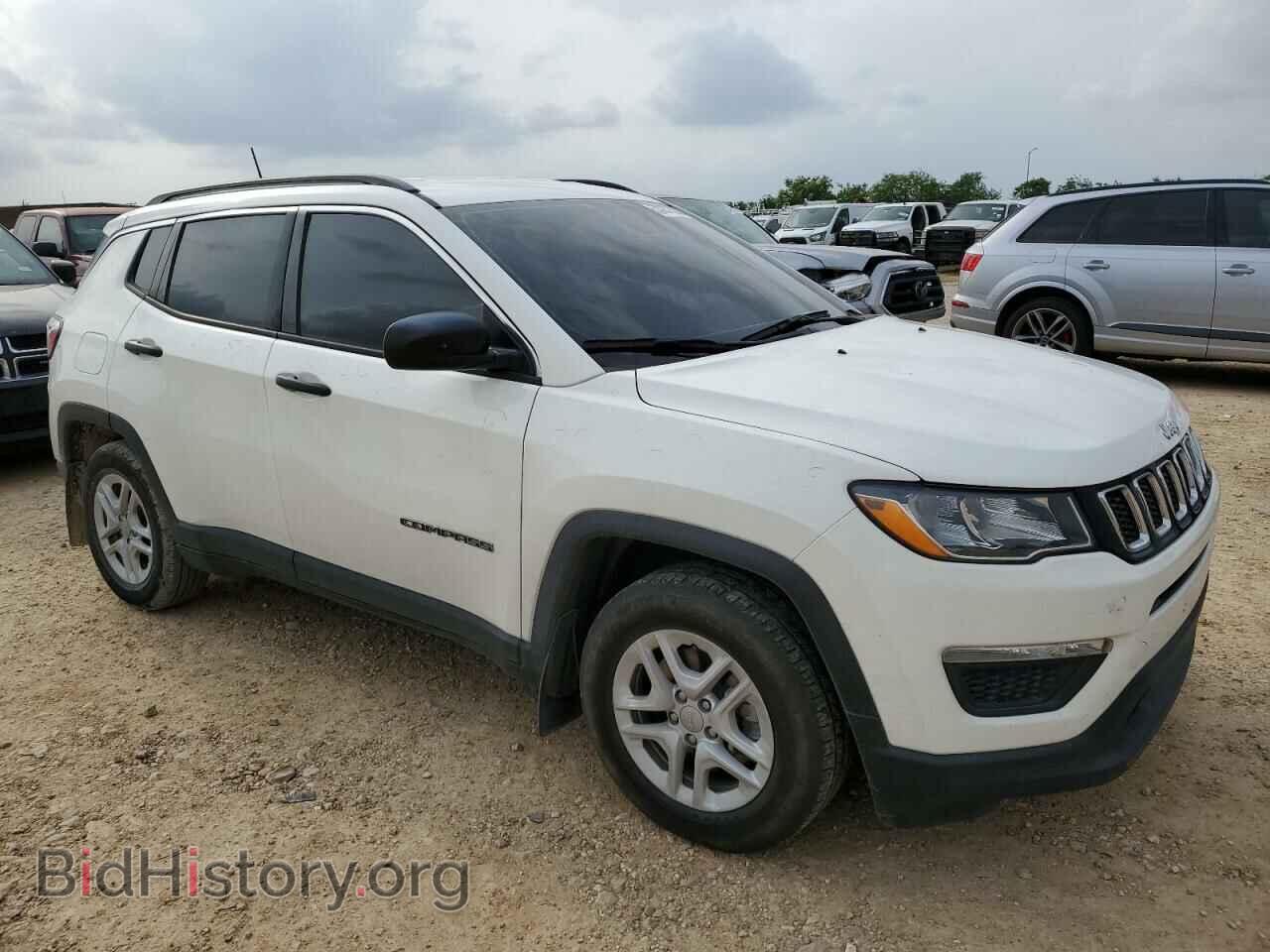 2019 JEEP COMPASS - VIN: 3C4NJCAB1KT715444 - Фото 4