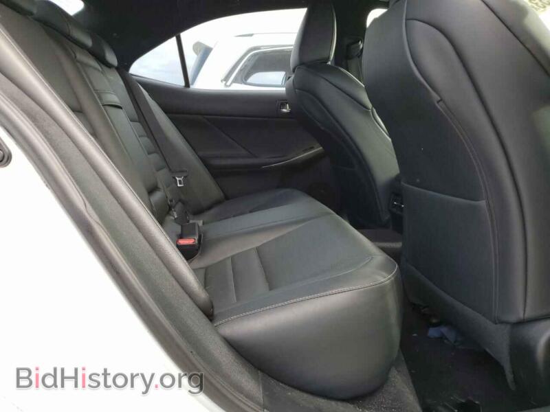 2014 Lexus IS (VIN JTHCF1D29E5006711) — photo 10 of 12