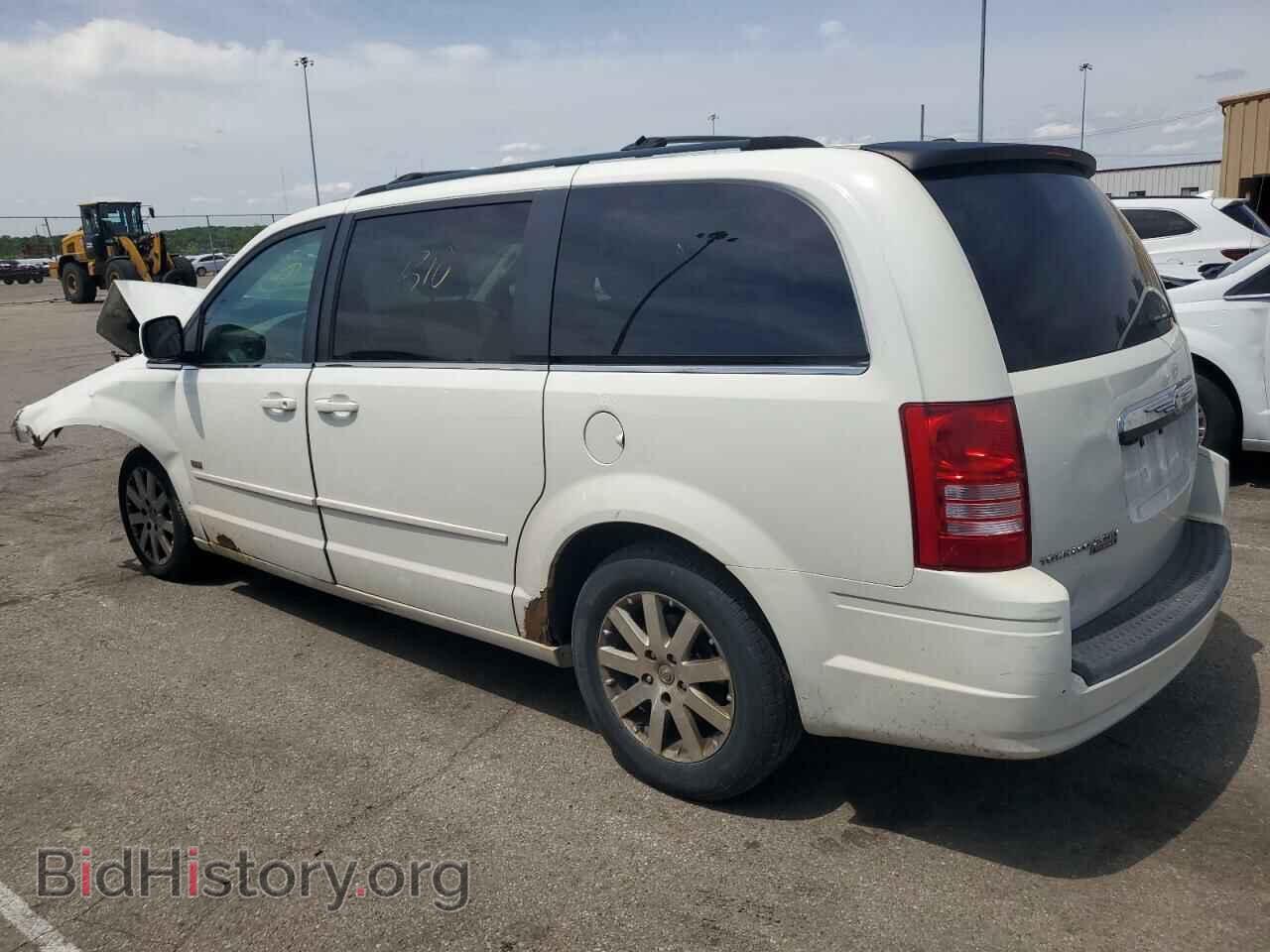 2008 CHRYSLER MINIVAN - VIN: 2A8HR54P68R844289 - Фото 2