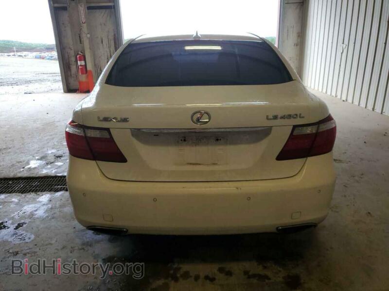 2007 Lexus LS460 (VIN JTHGL46F275017113) — photo 6 of 12