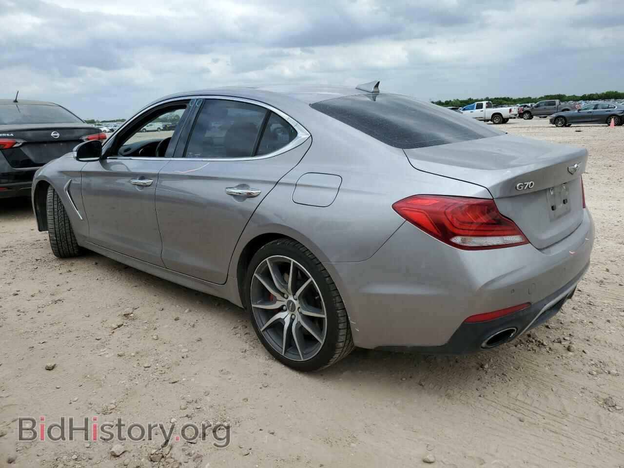 2020 GENESIS G70 - VIN: KMTG34LE2LU063944 - Фото 2
