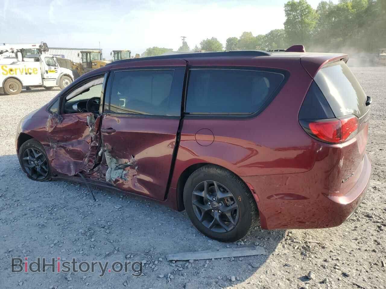 2018 CHRYSLER PACIFICA - VIN: 2C4RC1BG7JR332720 - Фото 2