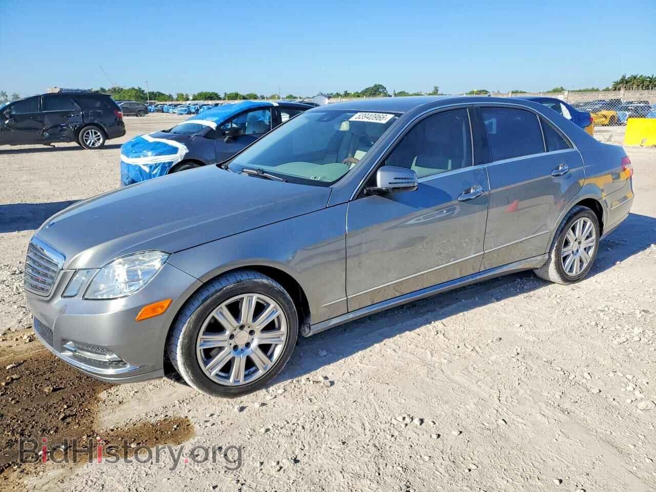 Photo WDDHF5KB8DA693077 - MERCEDES-BENZ E-CLASS 2013