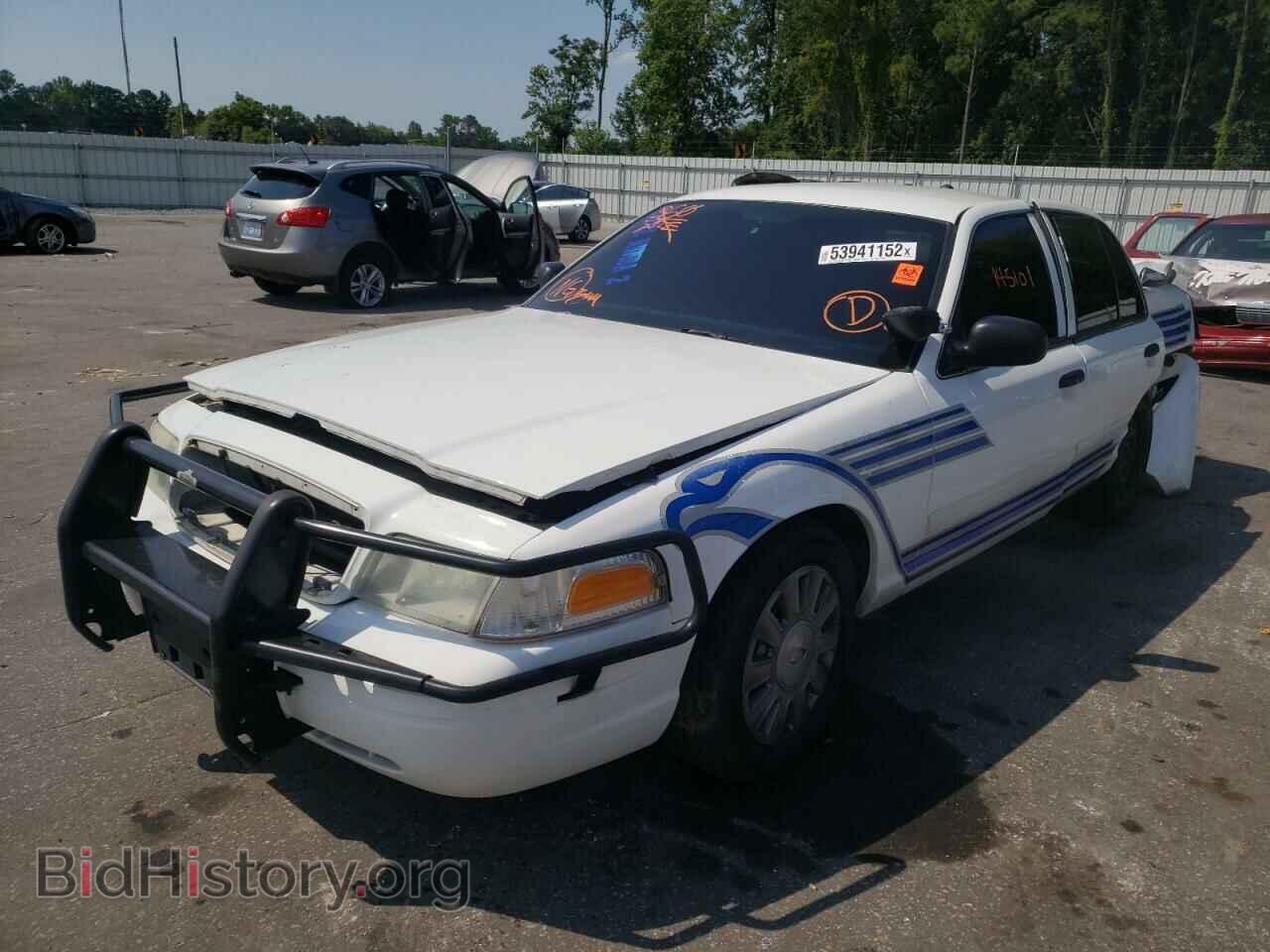 2011 FORD CROWN VIC - VIN: 2FABP7BV6BX110843 - Фото 2