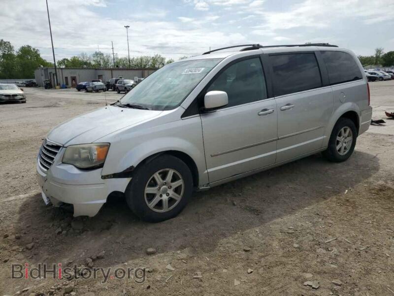 2010 Chrysler MINIVAN Touring (VIN 2A4RR5D18AR302733) — фото 1 из 13, Copart, повреждение: передняя часть