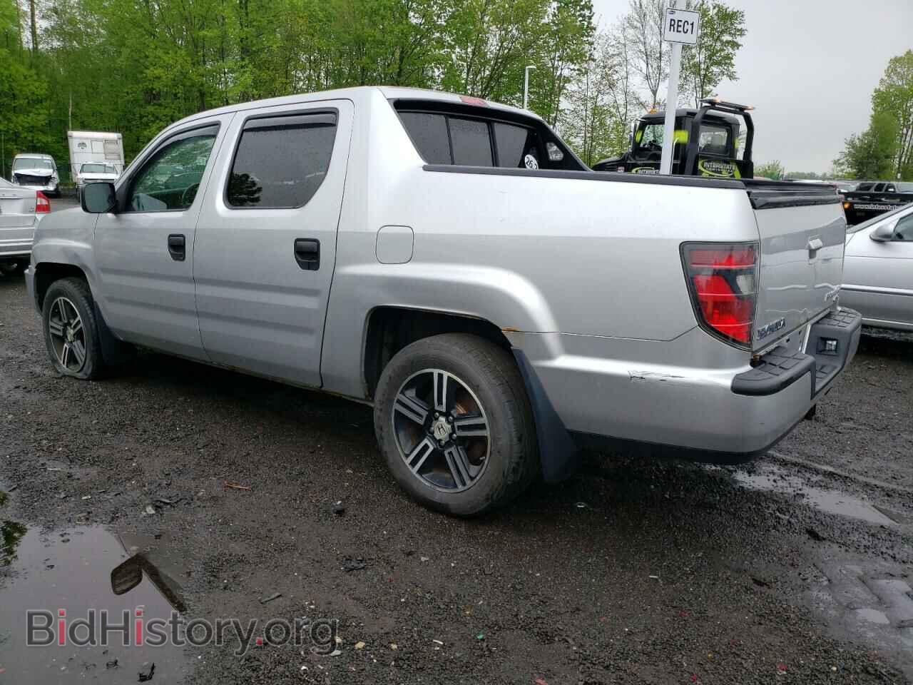 2013 HONDA RIDGELINE - VIN: 5FPYK1F76DB004155 - Фото 2