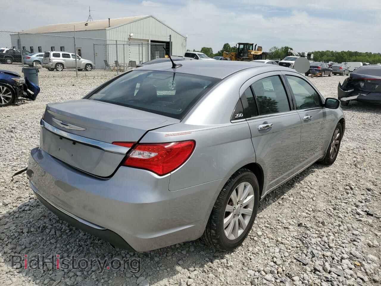 2013 CHRYSLER 200 - VIN: 1C3CCBCG8DN723360 - Фото 3