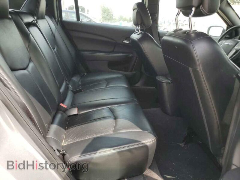 2013 Chrysler 200 (VIN 1C3CCBCG8DN723360) — photo 10 of 12