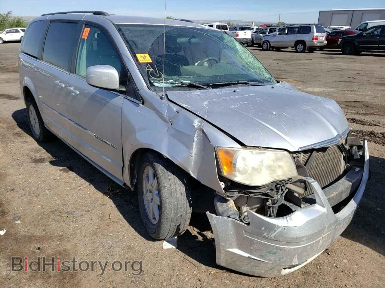 Photo 2A4RR5D17AR491827 - CHRYSLER MINIVAN 2010