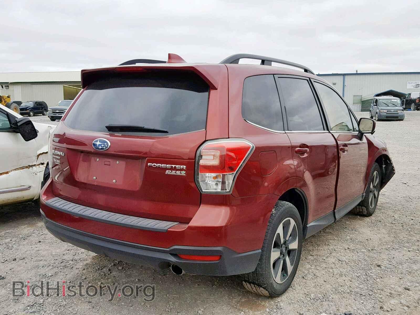 2017 SUBARU FORESTER - VIN: JF2SJALC0HH411172 - Фото 4