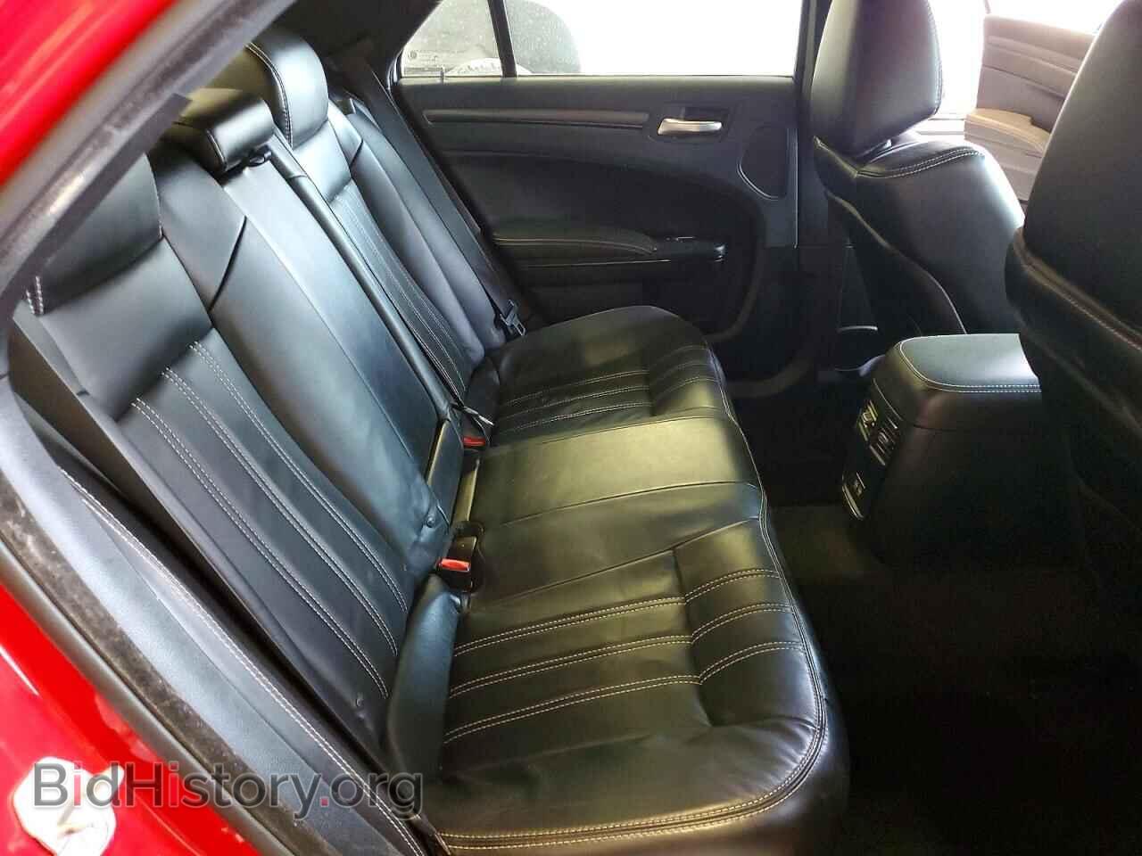 2016 CHRYSLER 300 - VIN: 2C3CCAGG0GH152447 - Фото 10