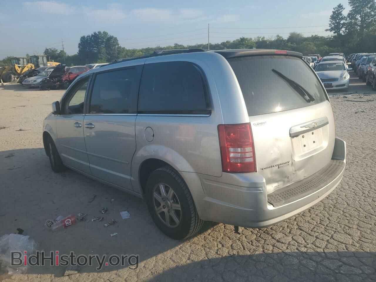 2008 CHRYSLER MINIVAN - VIN: 2A8HR54P08R612643 - Фото 2
