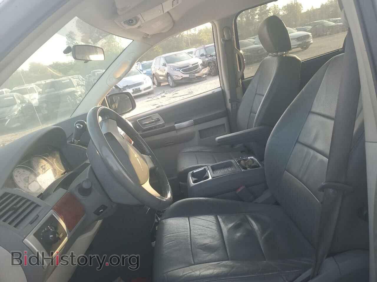 2008 CHRYSLER MINIVAN - VIN: 2A8HR54P08R612643 - Фото 7
