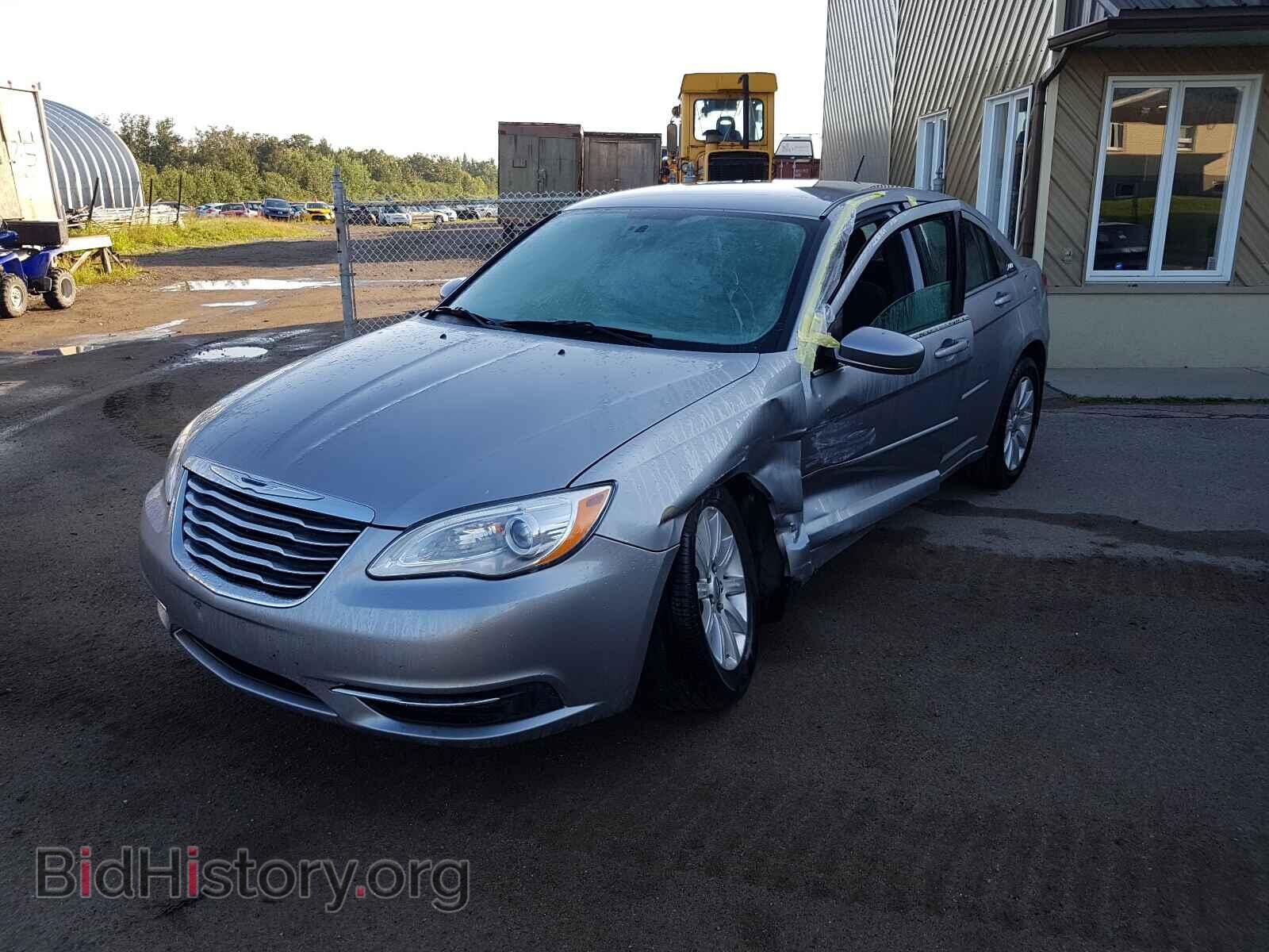 2014 CHRYSLER 200 - VIN: 1C3CCBAB2EN176448 - Фото 2
