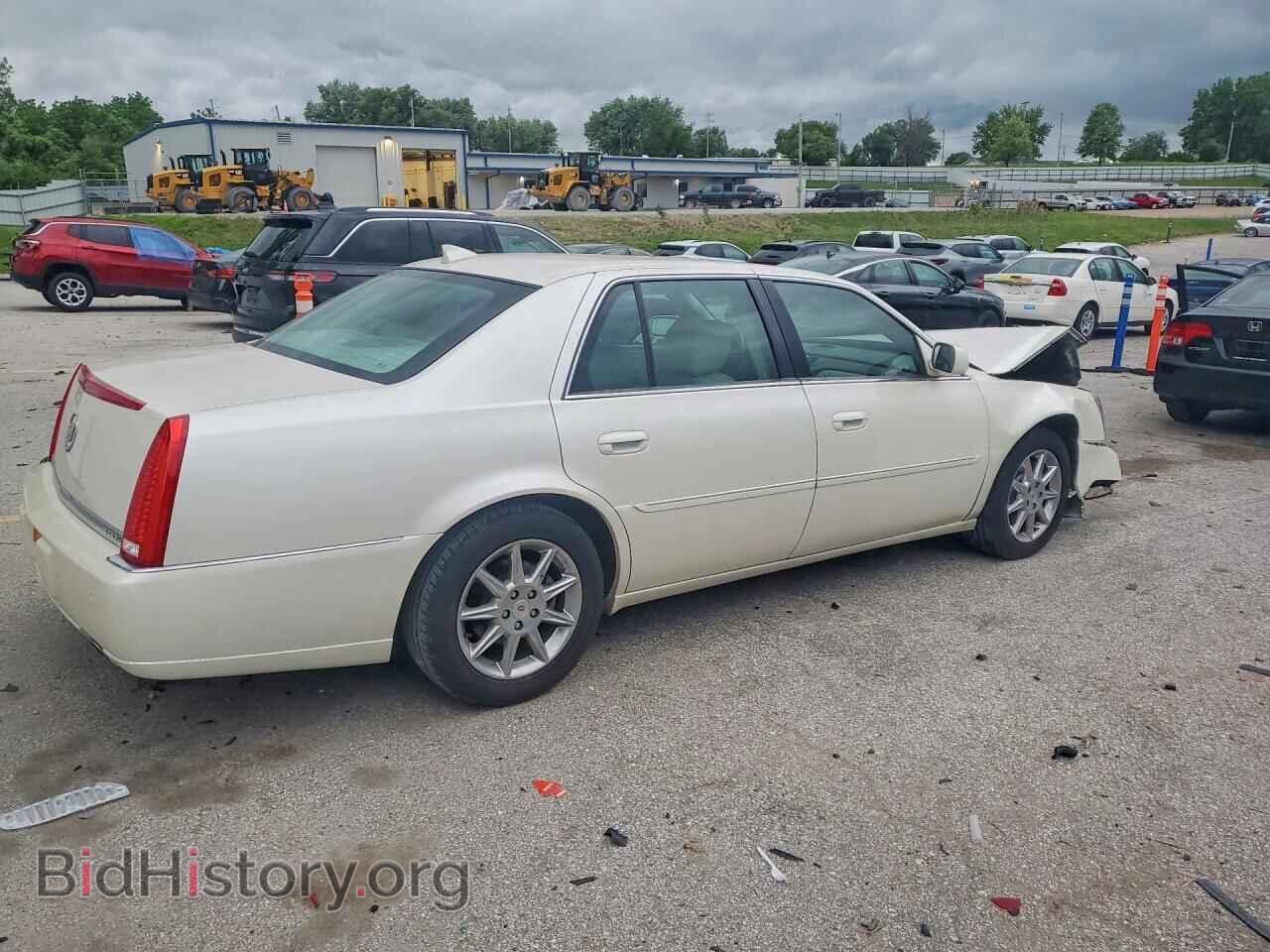2011 CADILLAC DTS - VIN: 1G6KD5E61BU131072 - Фото 3