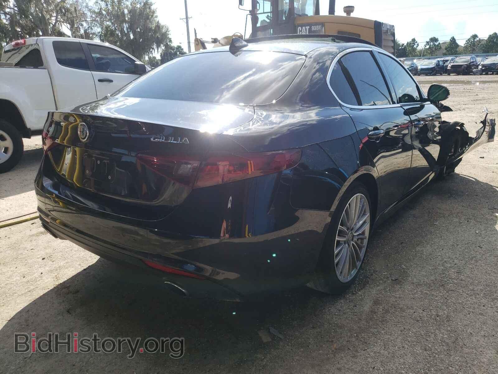 2017 ALFA ROMEO GIULIA - VIN: ZARFAECN2H7545721 - Photo 4