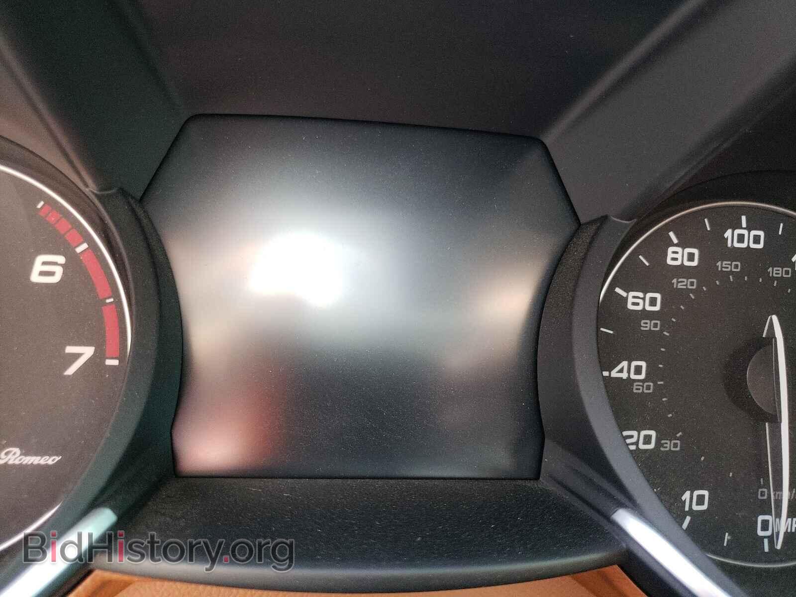 2017 ALFA ROMEO GIULIA - VIN: ZARFAECN2H7545721 - Photo 8