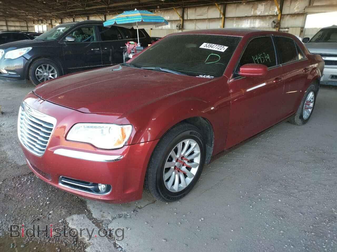 2013 CHRYSLER 300 - VIN: 2C3CCAAGXDH698788 - Фото 2