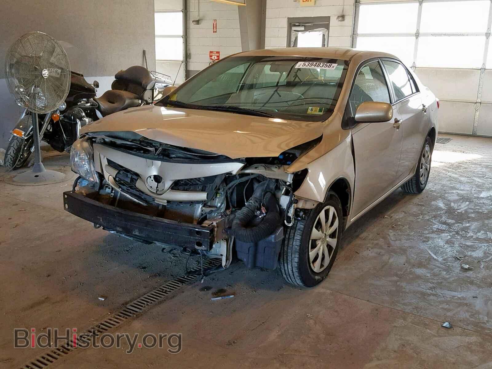 2011 TOYOTA COROLLA BA - VIN: 2T1BU4EE2BC572530 - Фото 2