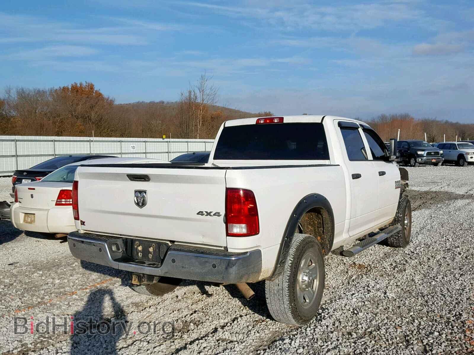 2015 RAM 2500 ST - VIN: 3C6TR5CT1FG510715 - Фото 4