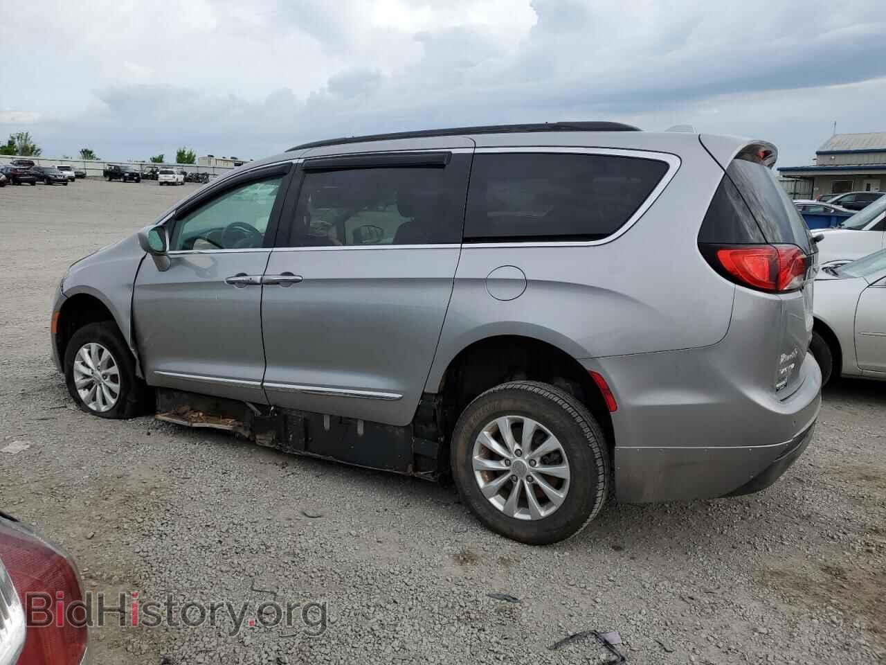 2017 CHRYSLER PACIFICA - VIN: 2C4RC1BG4HR768628 - Photo 2