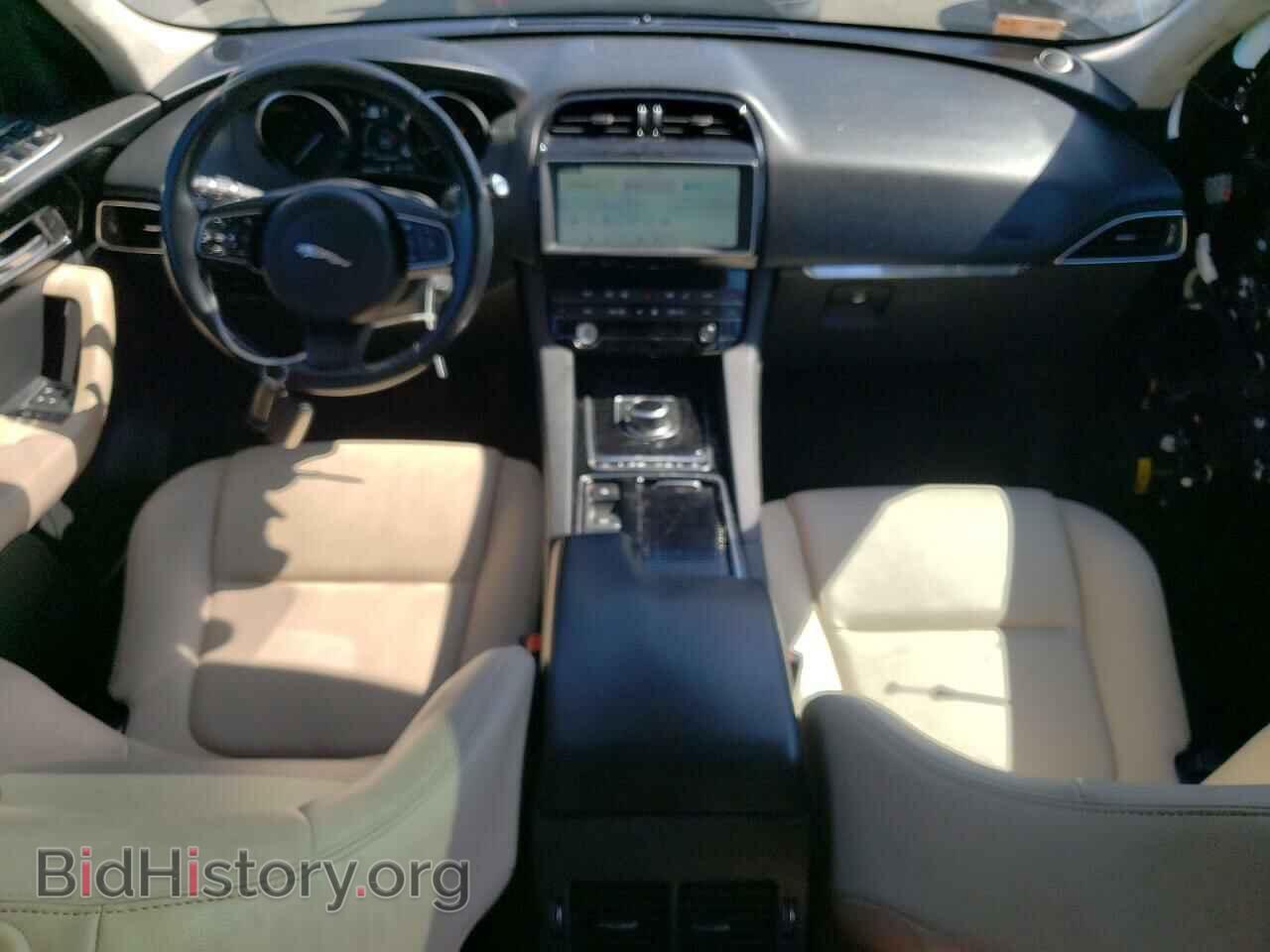 2020 JAGUAR F-PACE - VIN: SADCJ2FXXLA647728 - Фото 8