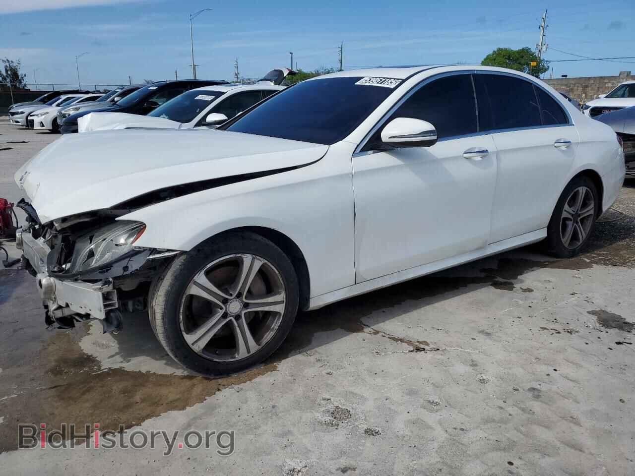 Photo WDDZF4JB8HA074906 - MERCEDES-BENZ E-CLASS 2017
